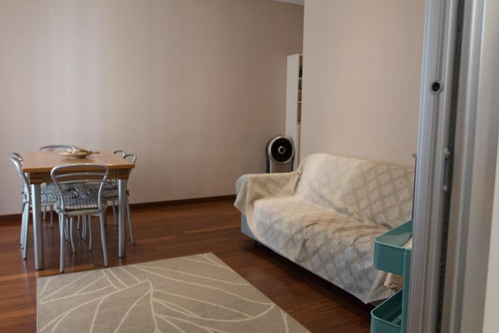 Ricciardi House room 4